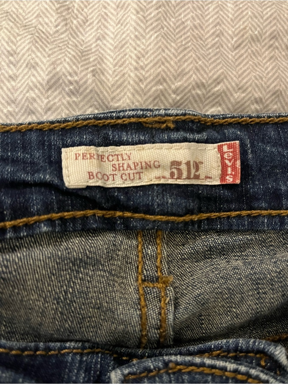 Womens  Levi’s Levis 512 Perfectly Shaping Boot Cut Size 16W Medium Dark Blue - Picture 12 of 14